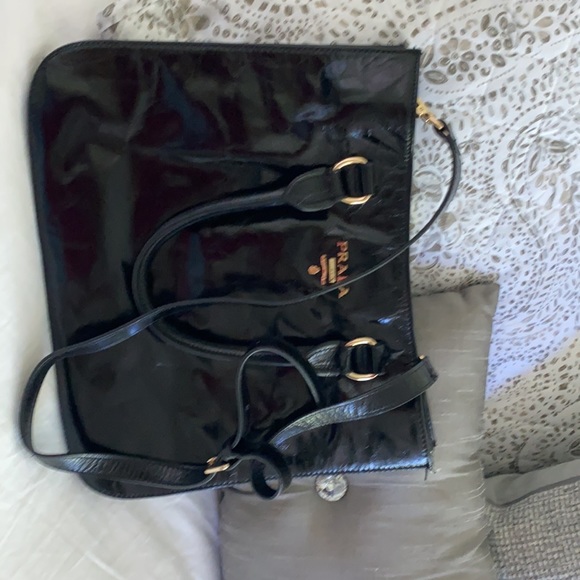 Prada leather knock off purse - Picture 3 of 3